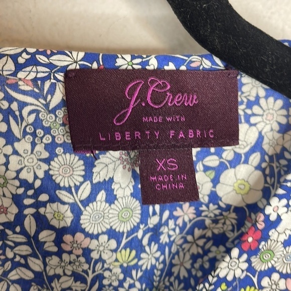 J. Crew x Liberty | Scalloped Detail Floral Long Sleeve Top Keyhole Back Size XS - Picture 2 of 9